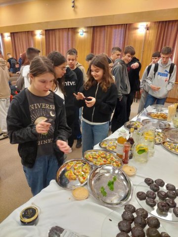 Messengercreation0EA4B50C-1F9E-4E4E-ABFD-A97FFC7BBC73